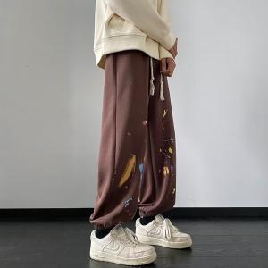 High-street Designer-style Relaxed Jogger Pants In A Cropped Length